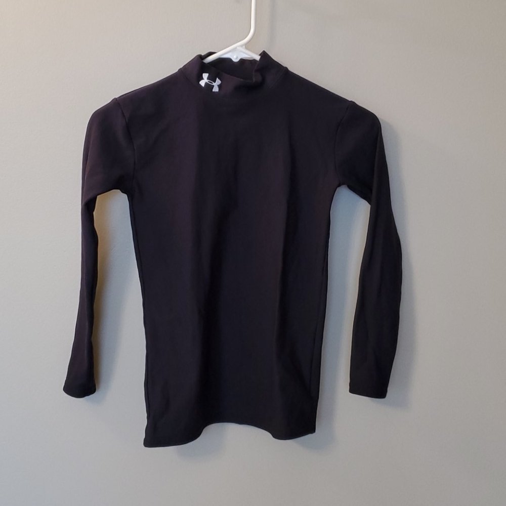 Under Armour Youth large cold gear base layer